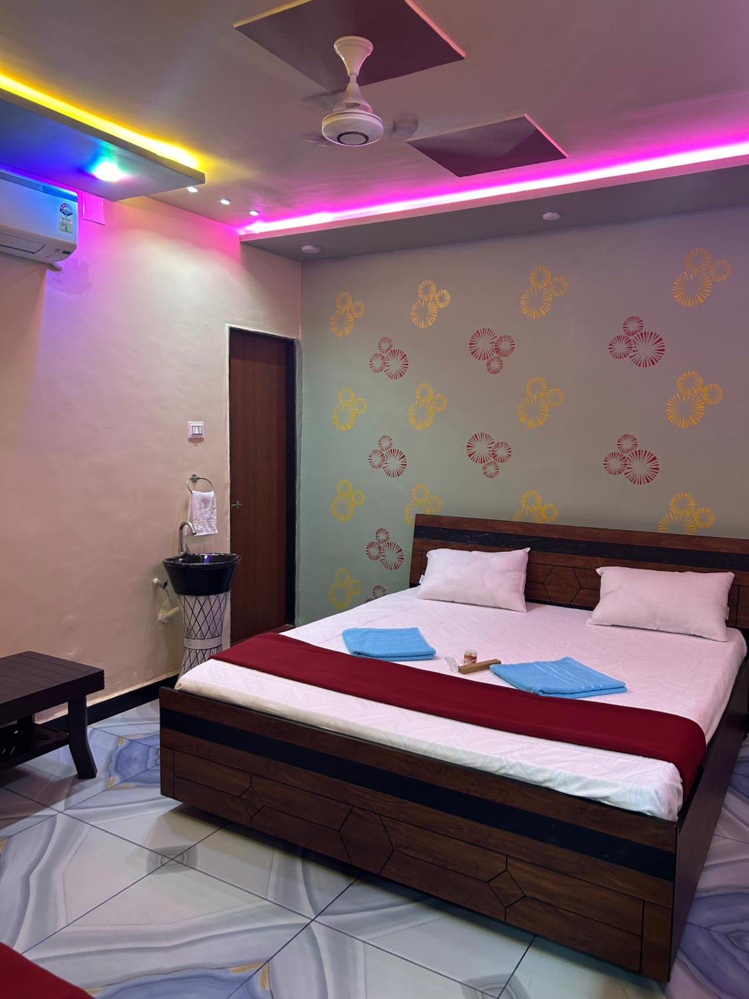 Kamdhenu Home Stay Garudeshwar Exterior foto