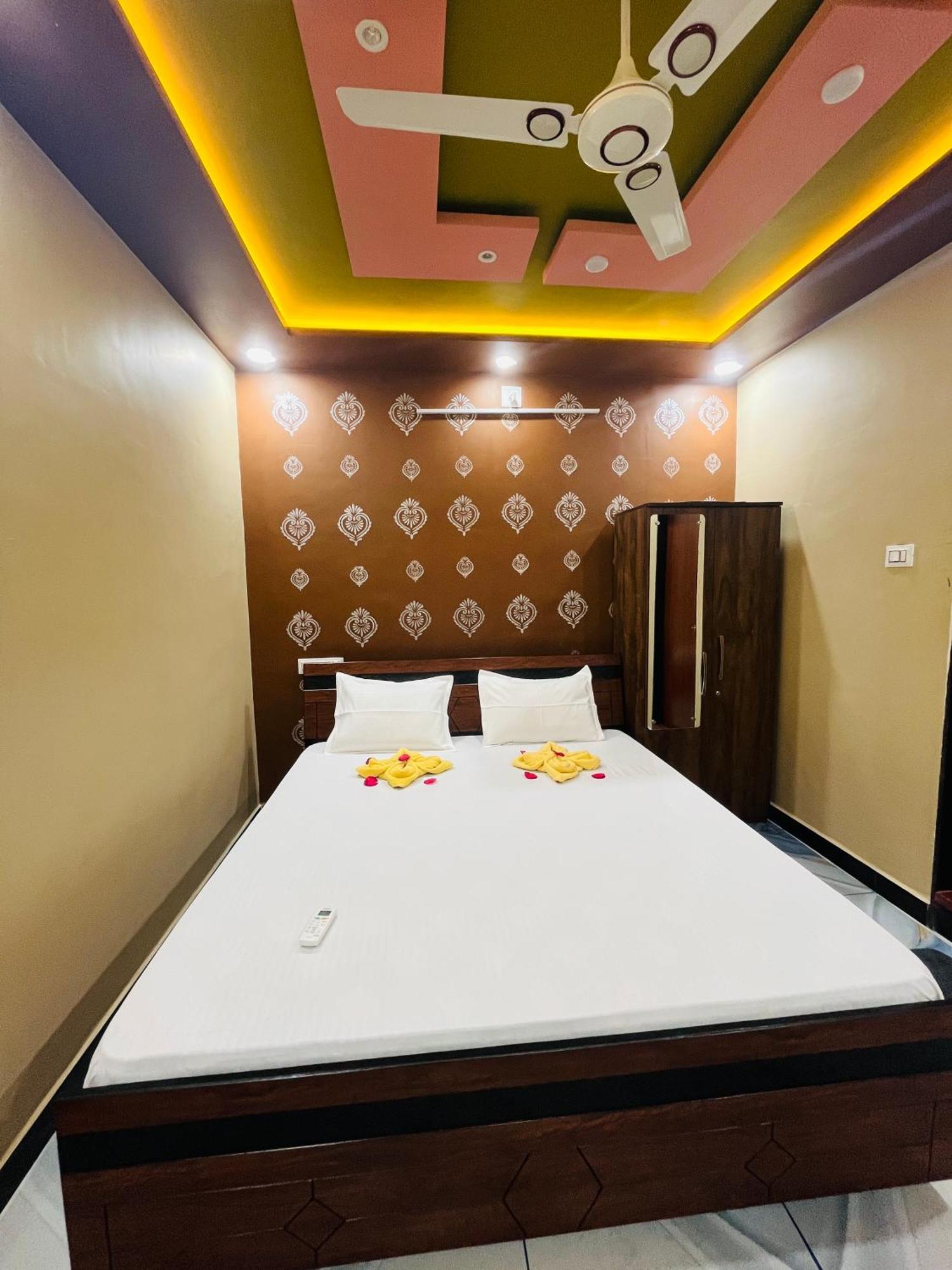 Kamdhenu Home Stay Garudeshwar Exterior foto